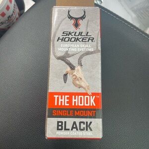 NWB SKULL HOOKER European animal skull mounting hook